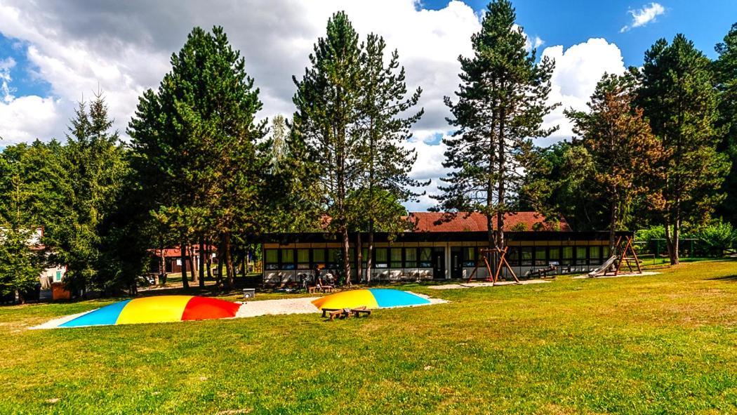 Rekreacni Areal Prihrazy Otel Zdar  Dış mekan fotoğraf