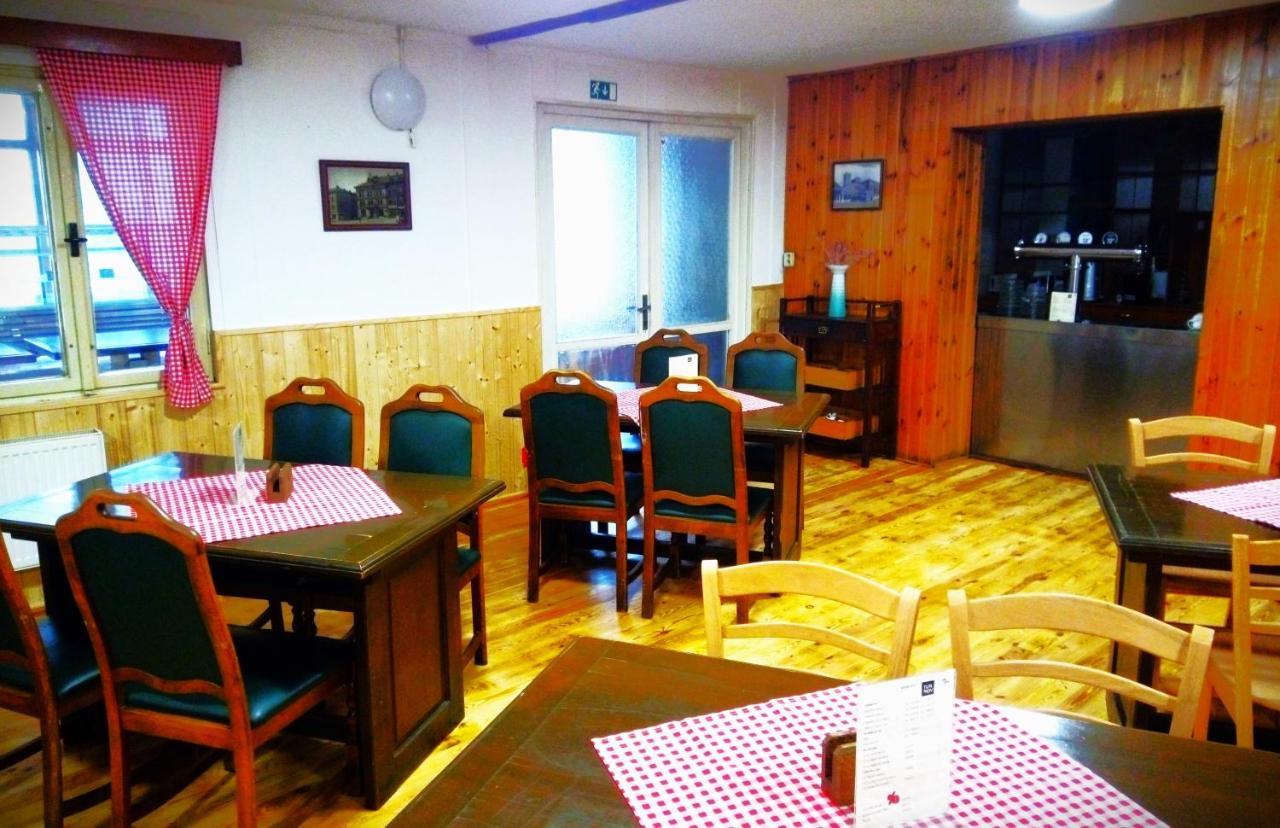 Rekreacni Areal Prihrazy Otel Zdar  Dış mekan fotoğraf