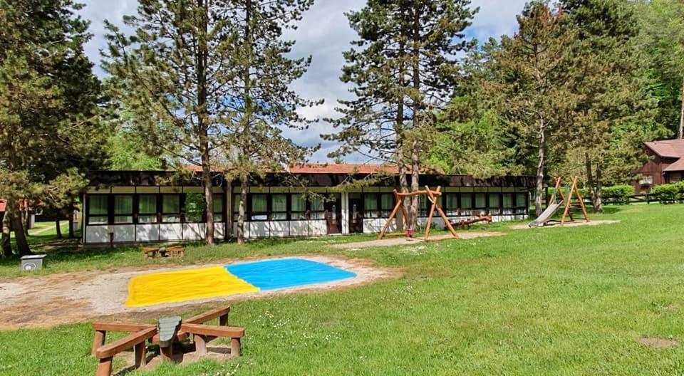 Rekreacni Areal Prihrazy Otel Zdar  Dış mekan fotoğraf